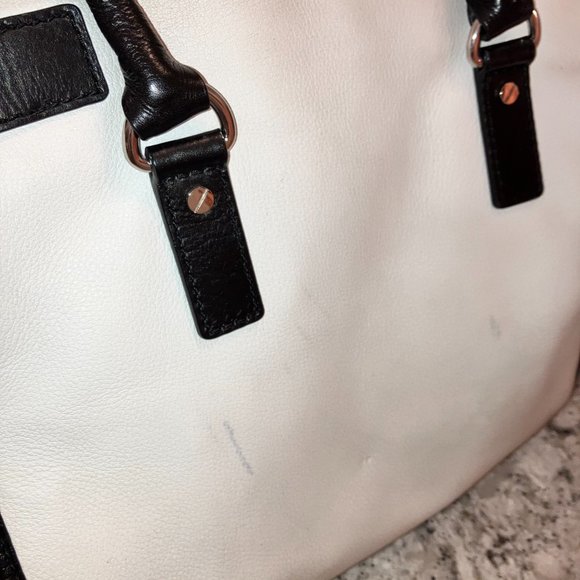 COPY - Michael Kors Purse - Hamilton Cow Print - Picture 4 of 14